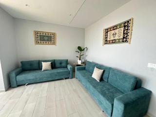 Tiffany Seaw View Apartment - 2