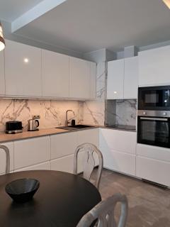 Beautiful New 2BR Apartment in Golden Mile of Marbella - Marbella - 5