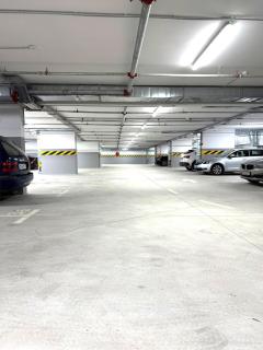 Prestige Luxury Suite - Prime Central Location - Private Garage Parking - Sarajevo - 7
