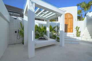 Luxury Helios Villas By Buttonscarves - Canggu - 2