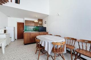 Bright Family Home Near the Sea - 0