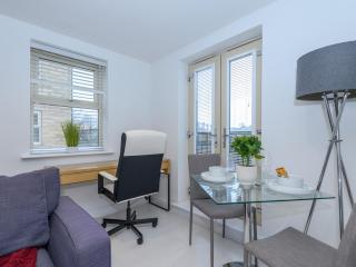 Pass the Keys Corner by the Canal - Leeds Central Duplex - Leeds - 7