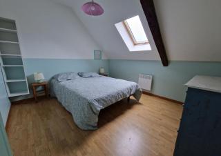 Charming quiet cottage -3 bedrooms - Private garden - 4