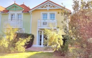 "ENTRE GREENS ET VAGUES" Maison de vacances, cœur d'un golf, résidence privée, accès piscines gratuit - Talmont - 5