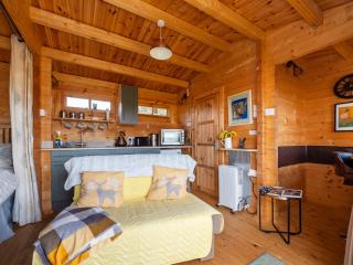 Finest Retreats - Pottles Retreat - Brundall - 1