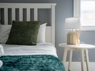 Pass the Keys Central Liverpool Flat, Near Nightlife, Sleeps 4 - Liverpool - 0