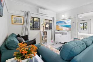 Aesthetic Margate Beach Cottage - Woody Point - 0