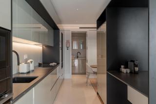 Savoy Insular V by An Island Apart - 2