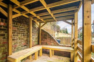 Four Bedrrom House by Brookland Stays Serviced Accommodation Short Lets Sheffield with Free WiFi - Sheffield - 2