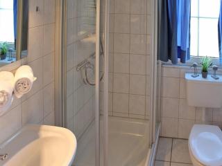 Ferienhaus Nr 102, Kategorie Komfort, Feriendorf Hochbergle, Allgäu - Karlsebene - 3