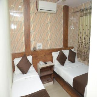 Sai Leela Near Airport - Mumbai - 3