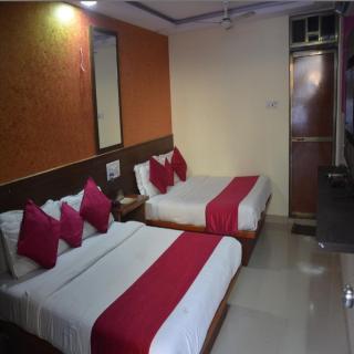 Sai Leela Near Airport - Mumbai - 7