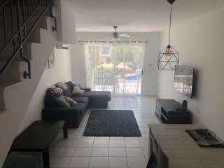 Sunny Paphos - Anarita - 2