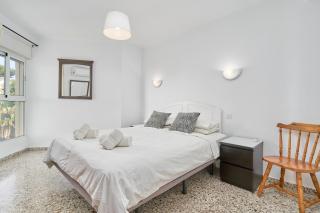 Bright and Spacious 2 Bed Apt - Nerja - 3