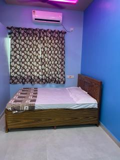 Mangal Murti Family home stay - Alibaug - 5
