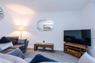 Modern & Beautiful 4 Bedroom, Bury Town Centre - Bury - 9