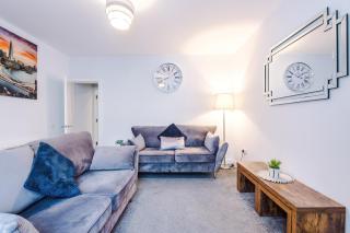 Modern & Beautiful 4 Bedroom, Bury Town Centre - Bury - 8