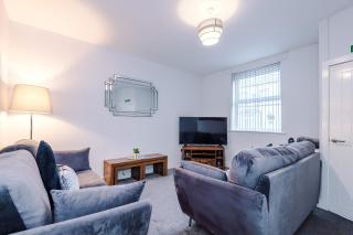 Modern & Beautiful 4 Bedroom, Bury Town Centre - Bury - 0