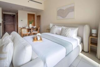 Frank Porter - Bay Square - 8