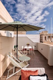 Superb 3 Bed Penthouse with Large Terrace - Sliema - 3