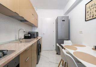 Bonita - Chic Urban Retreat with Private Balcony - Bucharest - 8