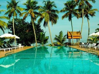 Abad Whispering Palms - Kumarakom - 9