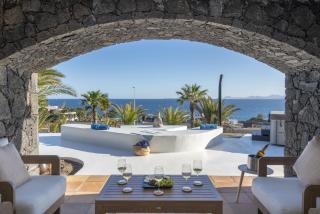 Villa Costa Roja con vistas al mar, piscinas, jacuzzi, mini golf y pádel en Montaña Roja - Playa Blanca - 2
