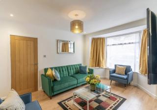 BRIGHT, COSY HOME - 3 beds, parking, virgin wifi, modern home - Southampton - 3