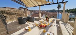 Old Stone Villa with Pool, Jacuzzi, Walled Garden - Villa Kristina - 2