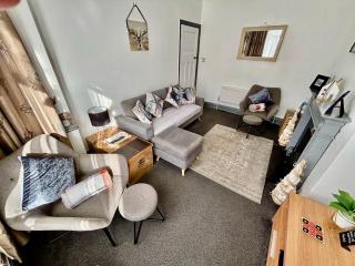 Entire holiday home in Blackpool with free parking and a private patio garden - 8