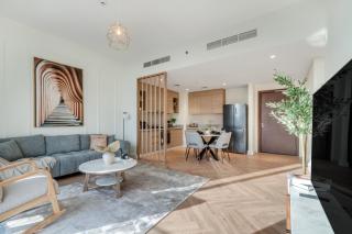 Sleek and Modern Stay in Dubai Hills - 9