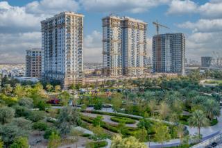 Sleek and Modern Stay in Dubai Hills - 2