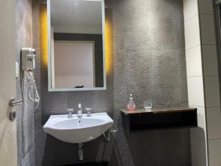 Apartamento Iluminado no Coração de Microcentro - Buenos Aires - 3