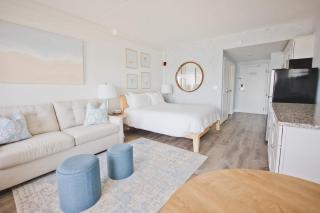 Hampton Tides-Ocean View-Top Floor With Balcony - Hampton - 7