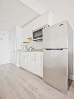 Hampton Tides-Ocean View-Top Floor With Balcony - Hampton - 4