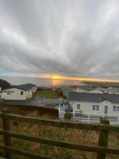 Seaside Bliss Cabin Retreat in Morecambe - Morecambe - 3