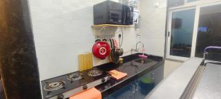 Elegant 1BHK at Bandra W Close to Lilavati hospital - Mumbai - 3