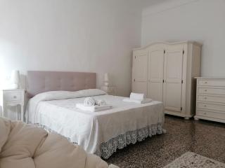 sleep in urbania - Urbania - 1