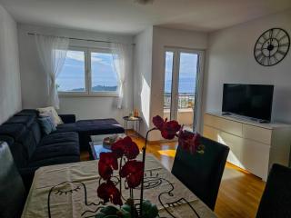 Apartment Stela, 2-Bedrooms, Sea View and Parking - Makarska - 6
