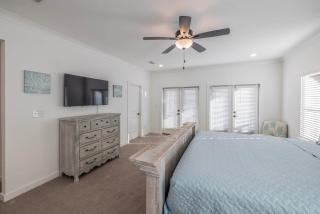 Sleeps 16 - GAME ROOM, POOL, Perfect for Families - Orange Beach - 4