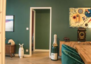 Spacious home near Canal and Stadium with Wifi - 5