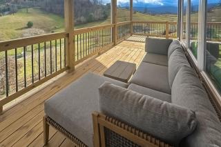 Hillside Escape - Waynesville - 8