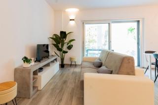 Seaside Exclusive Retreat with Balconies & Parking - Francavilla al Mare - 9