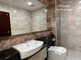 Paragon Suites Jacuzzi Suites JCHome by MWM - Johor Bahru - 2