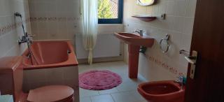 Ferienhaus mit Kamin nahe beheiztem am Waldschwimmbad - - 2