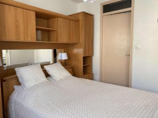 Appartement T2 avec Wifi, Proche Thermes et Commodités, Parking, Classé 2 Étoiles - FR-1-553-235 - Balaruc-les-Bains - 4