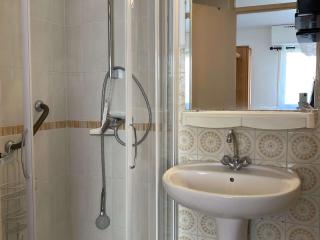 Appartement T2 avec Wifi, Proche Thermes et Commodités, Parking, Classé 2 Étoiles - FR-1-553-235 - Balaruc-les-Bains - 2