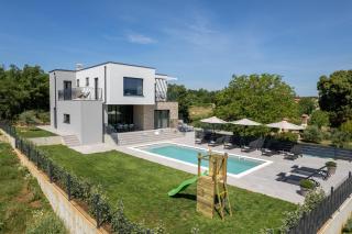 Villa Ani for 8 people near Labin Rabac with private pool and children playground - Potpićan - 2