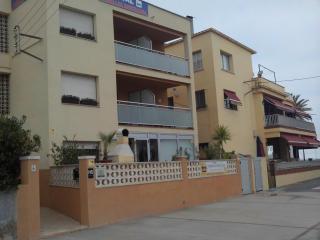 Hostal Cubelles - Cubelles - 1