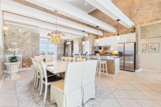 NEW Beachfront 4 Bed Penthouse Pool - Panama City Beach - 2